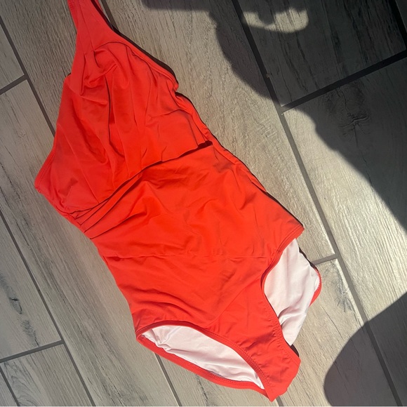 Tribal sport onepiece swimsuit. Roushed middle. One strap. Worn twice. Like new. - Picture 5 of 5